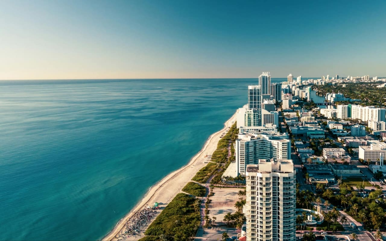 Living the High Life: Exploring Luxury Properties in Miami Beach