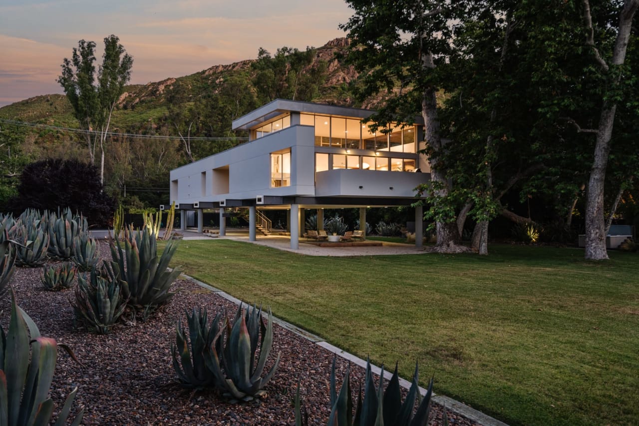 Ellis David Gelman-Designed Mountain Home Lists For $2.95M