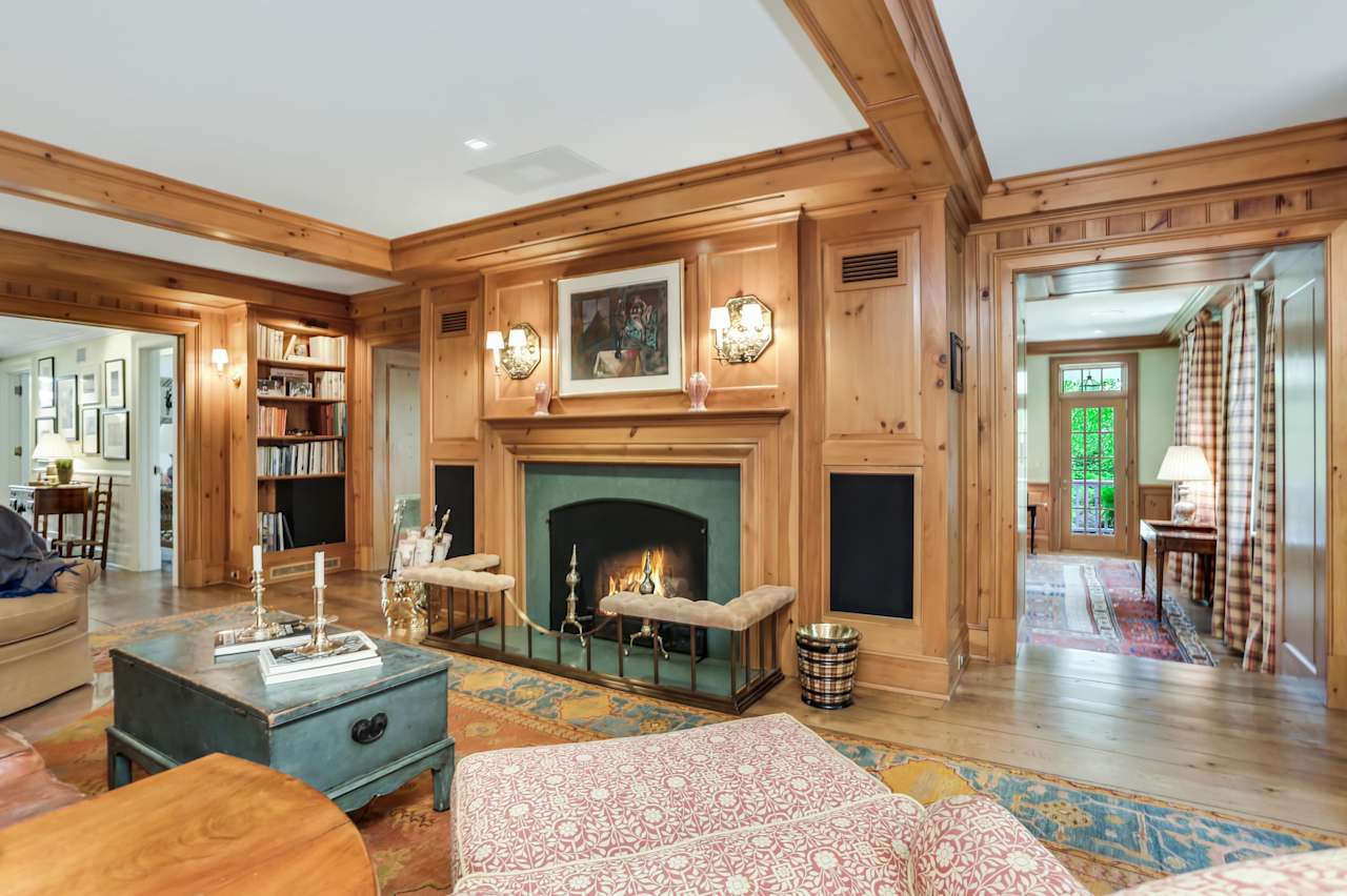 New England Land Greenwich CT Real Estate, Greenwich Homes