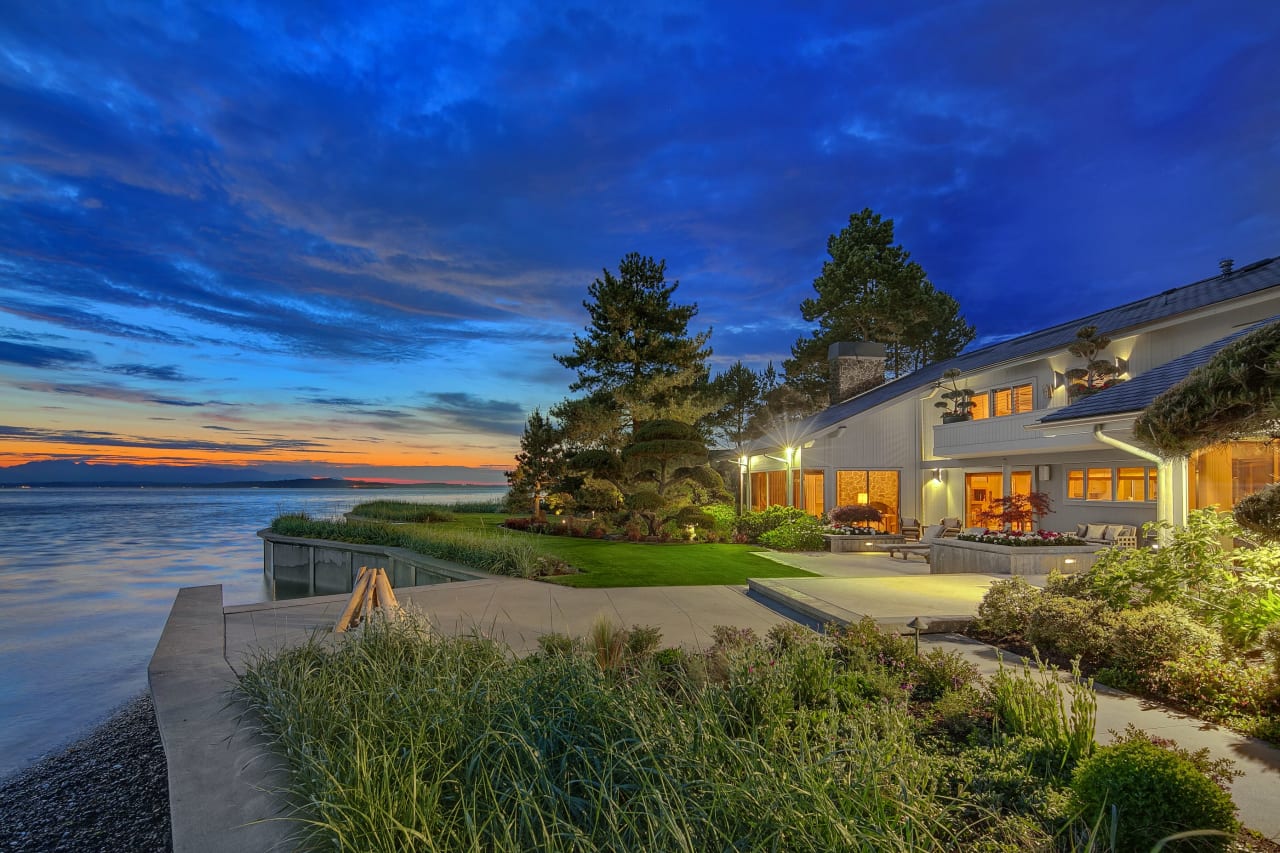 West Seattle Beachfront Estate