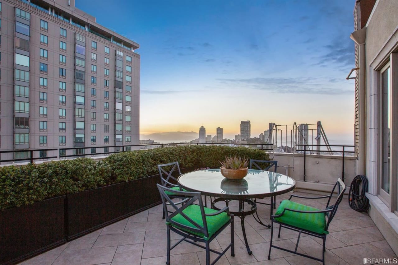 Iconic, Rarely Available Nob Hill Penthouse