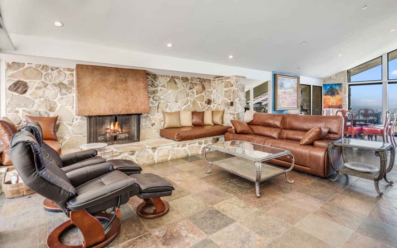 6 Maverick Lane Suzanne Dyer Rolling Hills Estates Real Estate Agent