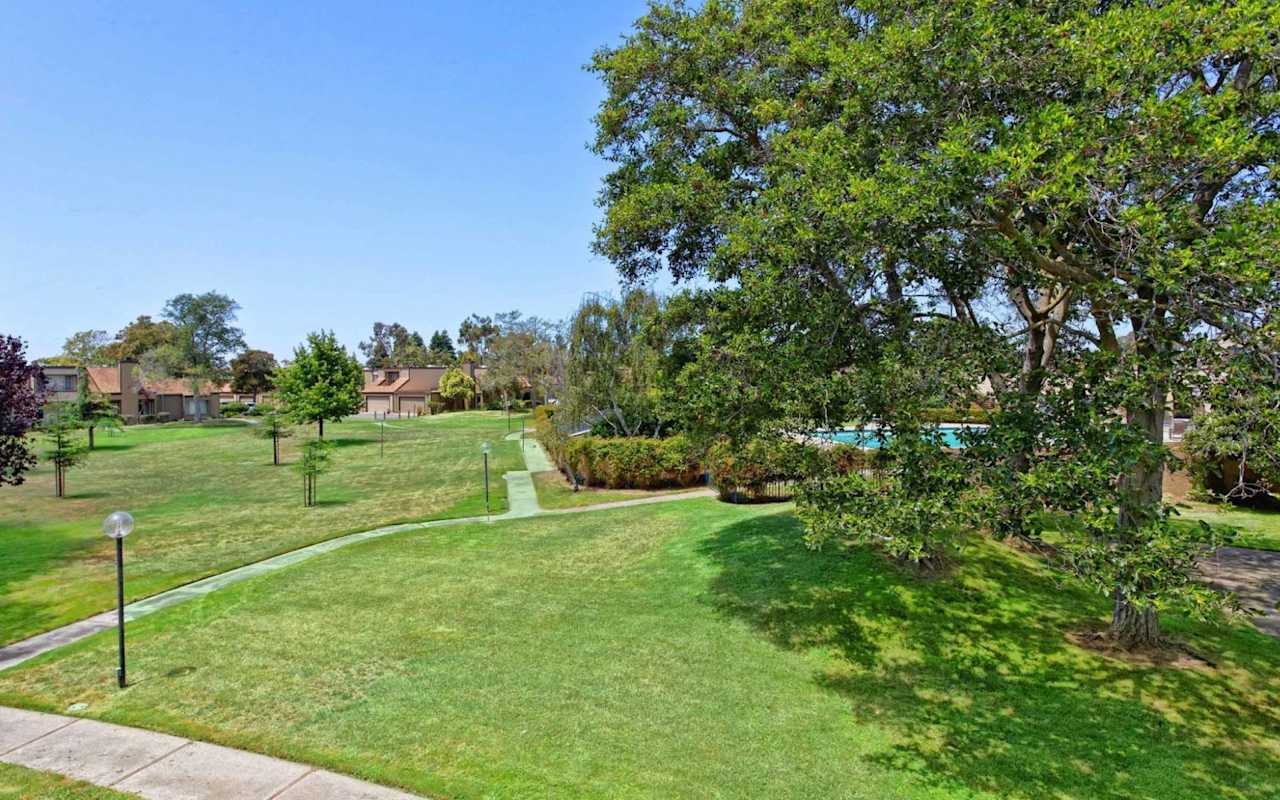 Search Properties on Bay Farm Island