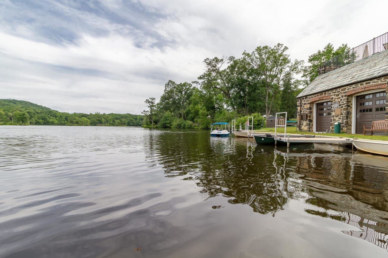 Valeria in Cortlandt Manor CrotononHudson Real Estate