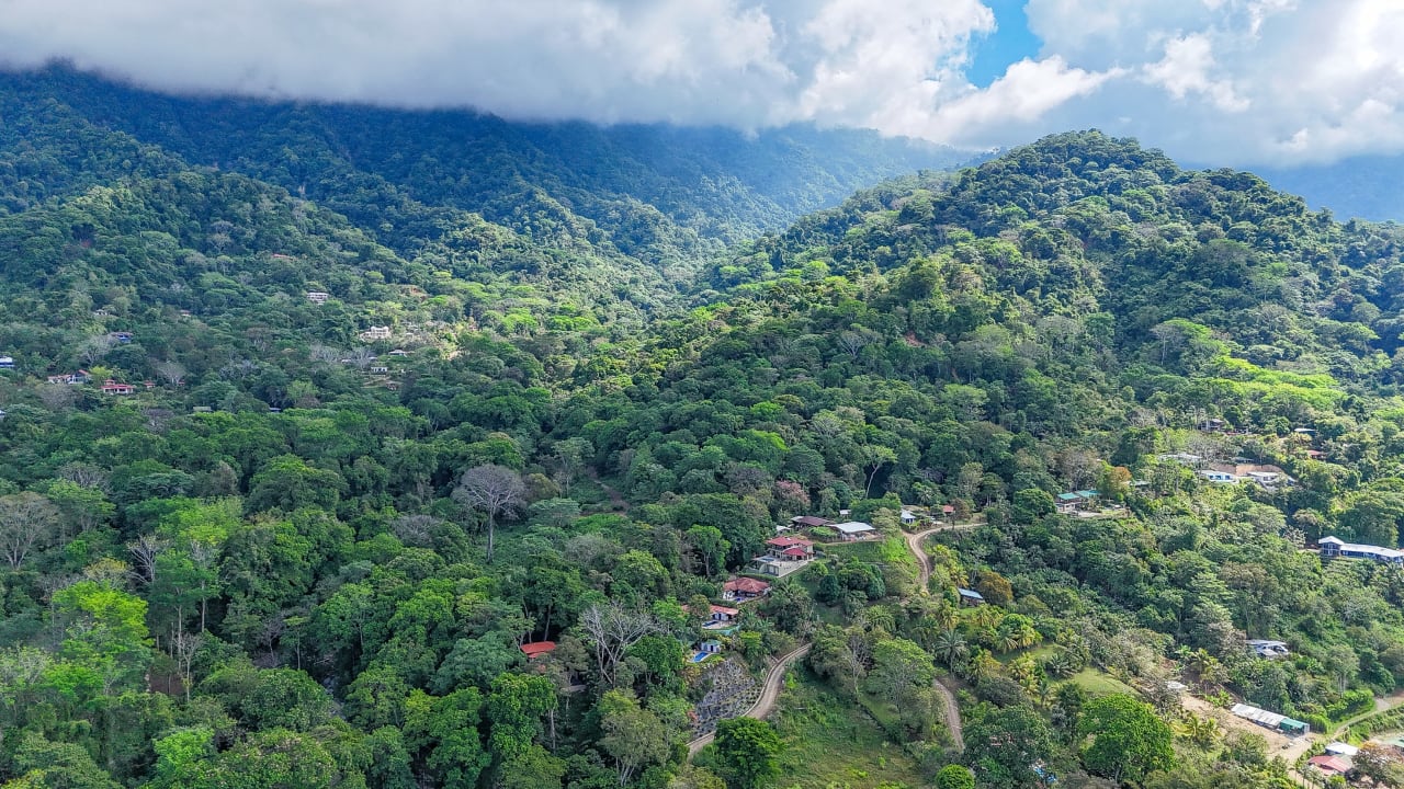 A 3-Bedroom Home With Spectacular Pacific Ocean View On The Edge Of Ojochal