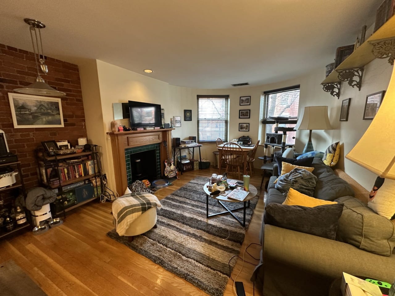 90 Gainsborough St. 202E (1 Bed / 1 Bath)