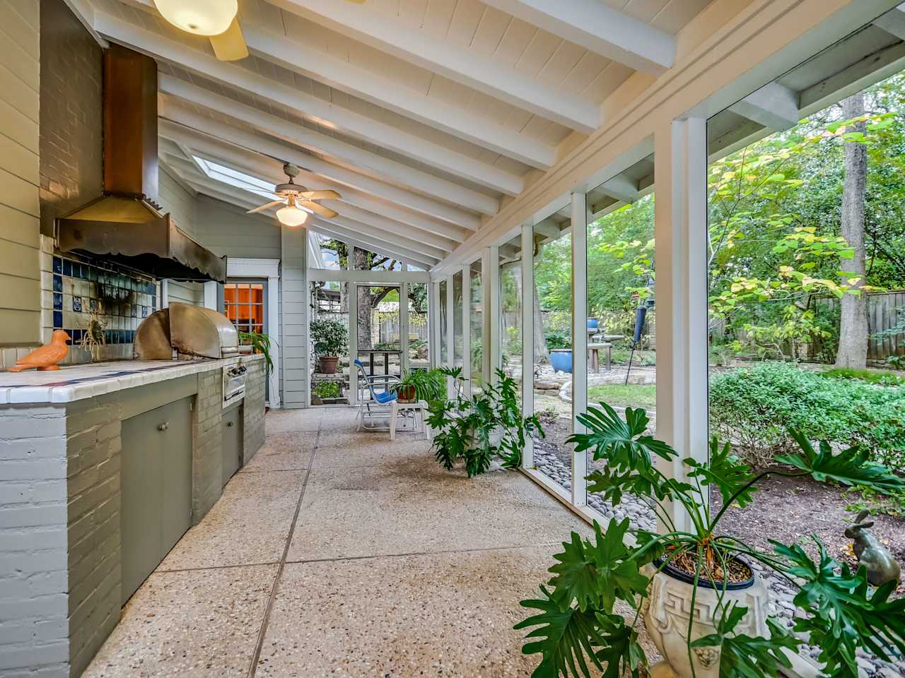 2101 Meadowbrook Drive Deane Residential Austin Real Estate Agents