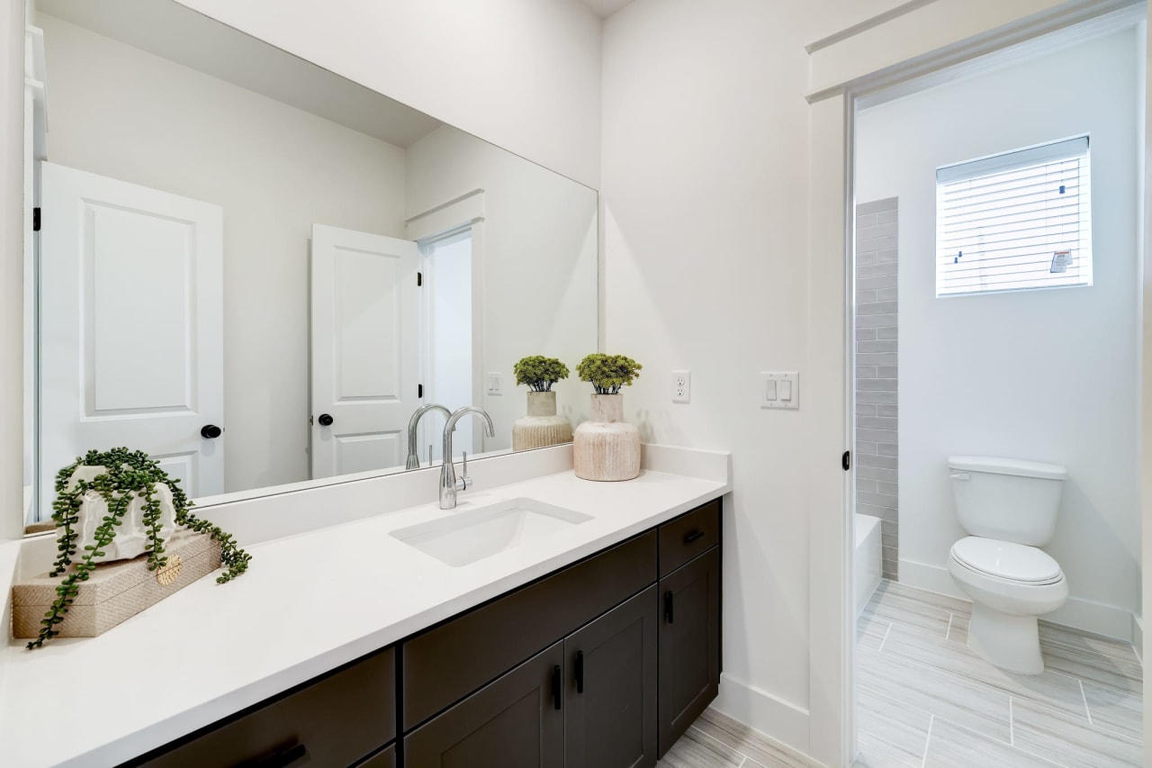 Montridge model bathroom 