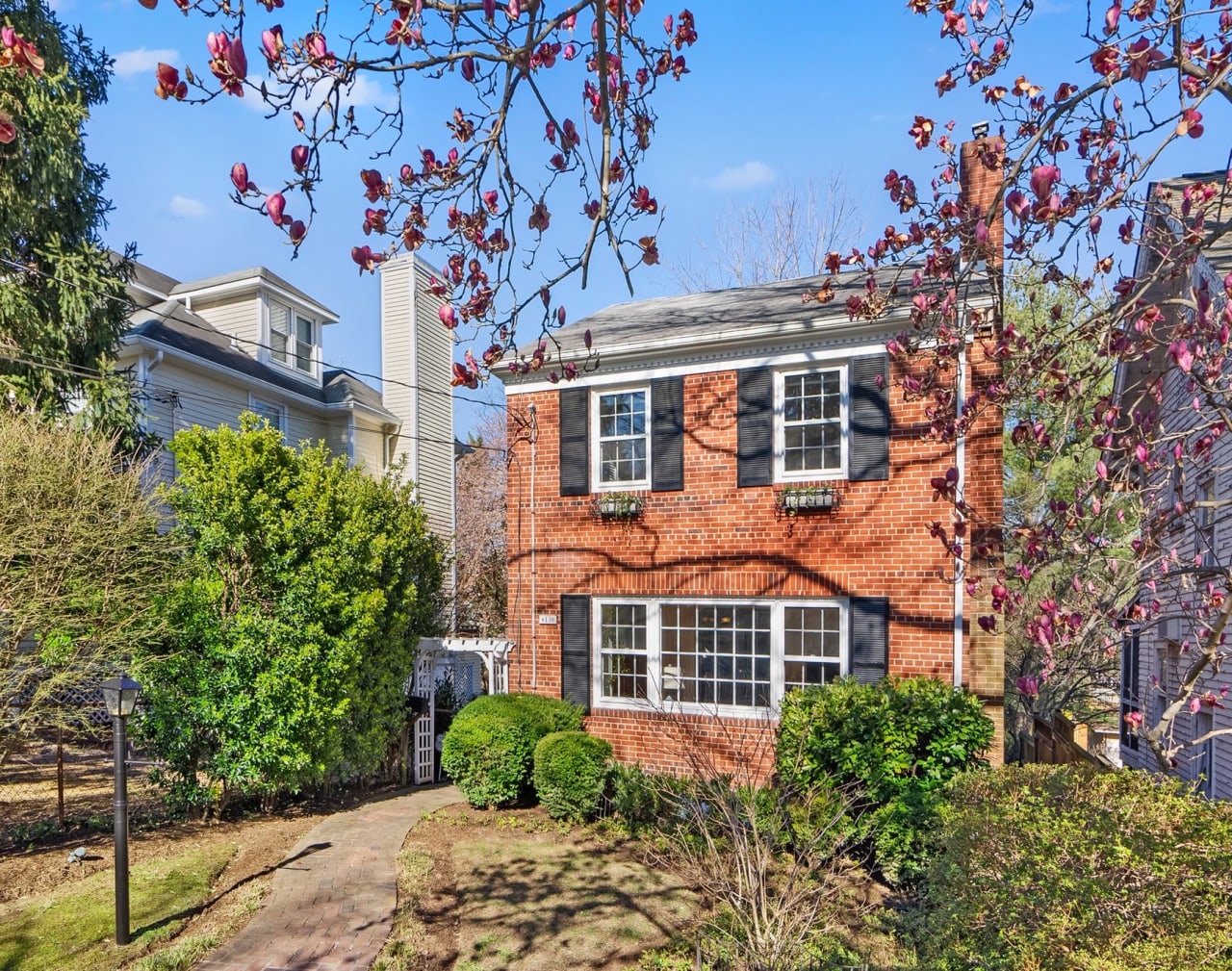 Chevy Chase Colonial - 6130 30th Street NW