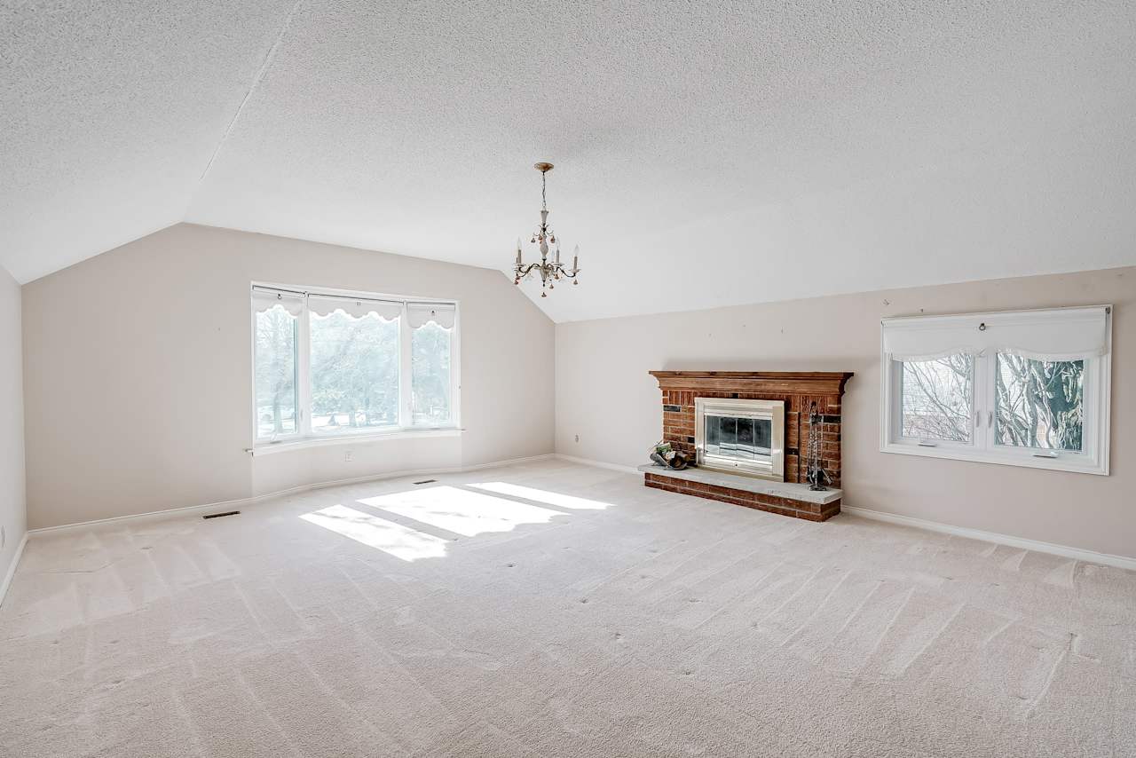 362 Aspen Forest Drive Oakville, ON L6J 6H3 Goodale Miller Team