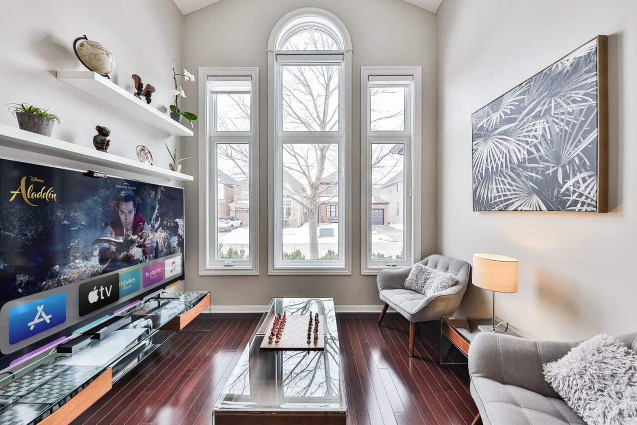 2582 FALKLAND Crescent, Oakville