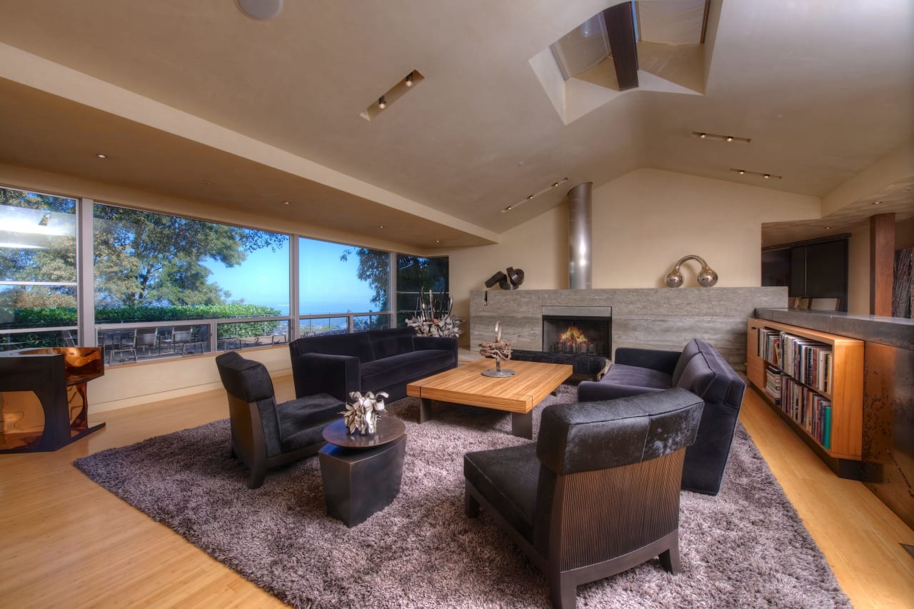 Tiburon's Award-Winning Modern Masterpiece-       Represented Seller