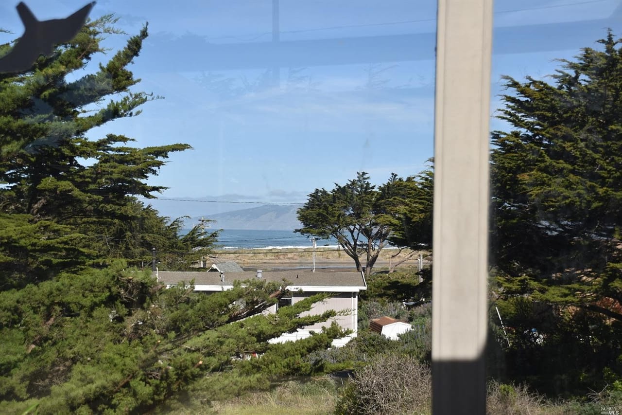 255 Driftwood Avenue