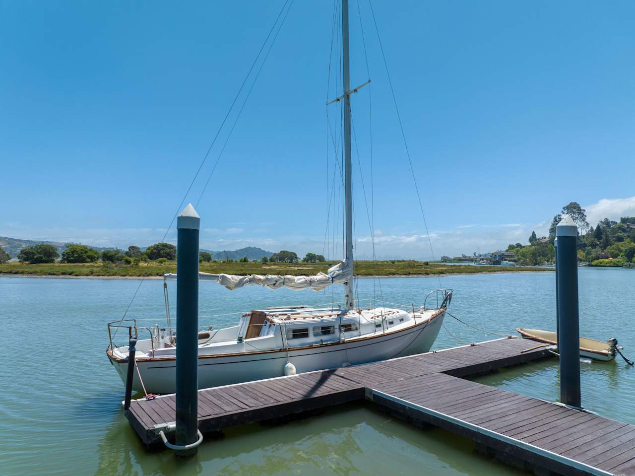 Waterfront Estate with Private Dock and World Class Views