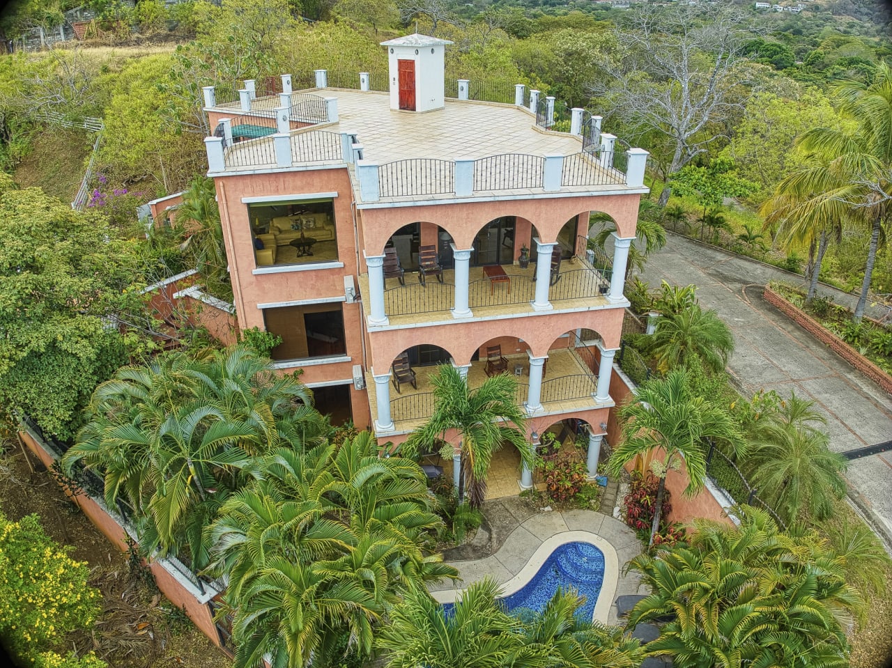 Mansion Del Mar | 5-Bedroom Coastal Elegance Home With Casita Within Walking Distance To Beach