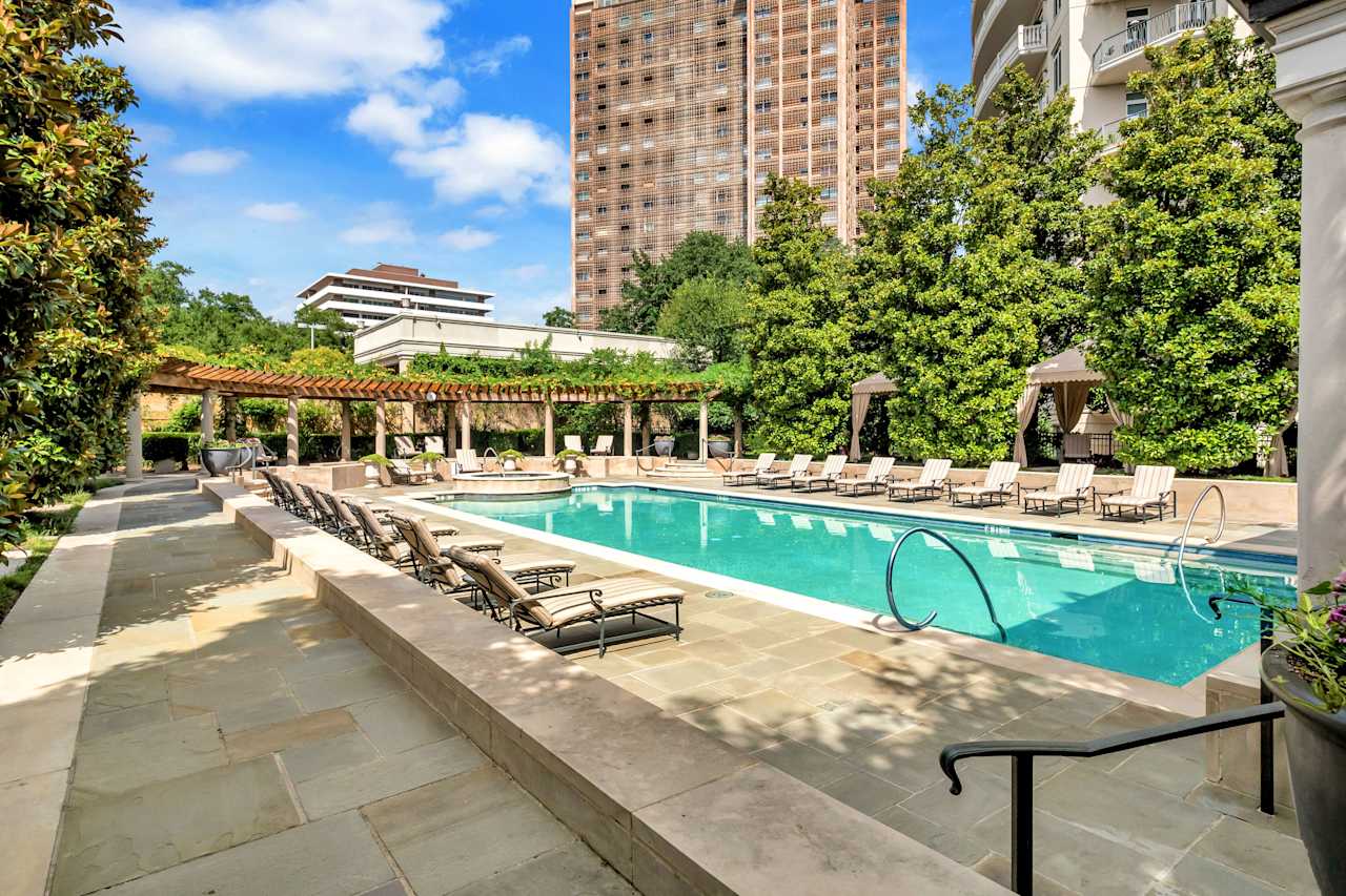 Vendome on Turtle Creek Condos 3505 Turtle Creek Blvd