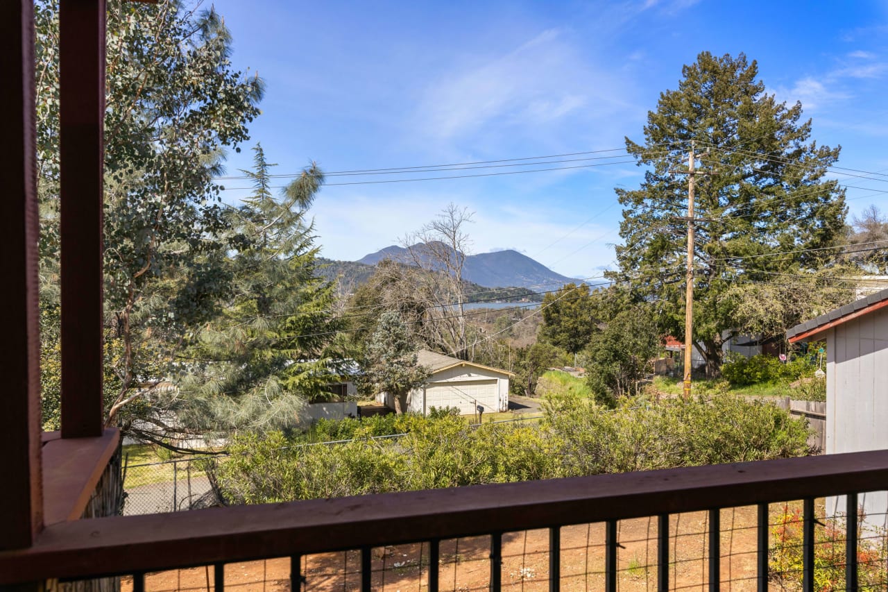 15669 20th Avenue, Clearlake