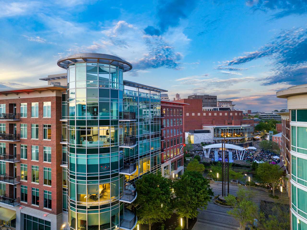 Terrace at Riverplace image
