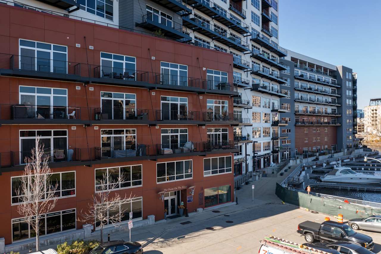 Downtown Condo in Milwaukee Greater Milwaukee Real Estate Betsy Shock