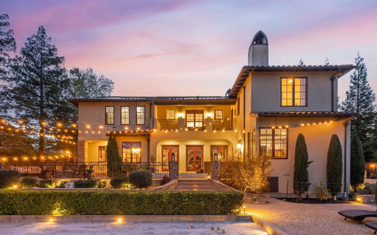 When is the Best Time to Sell a House? Blog Danielle Cranston