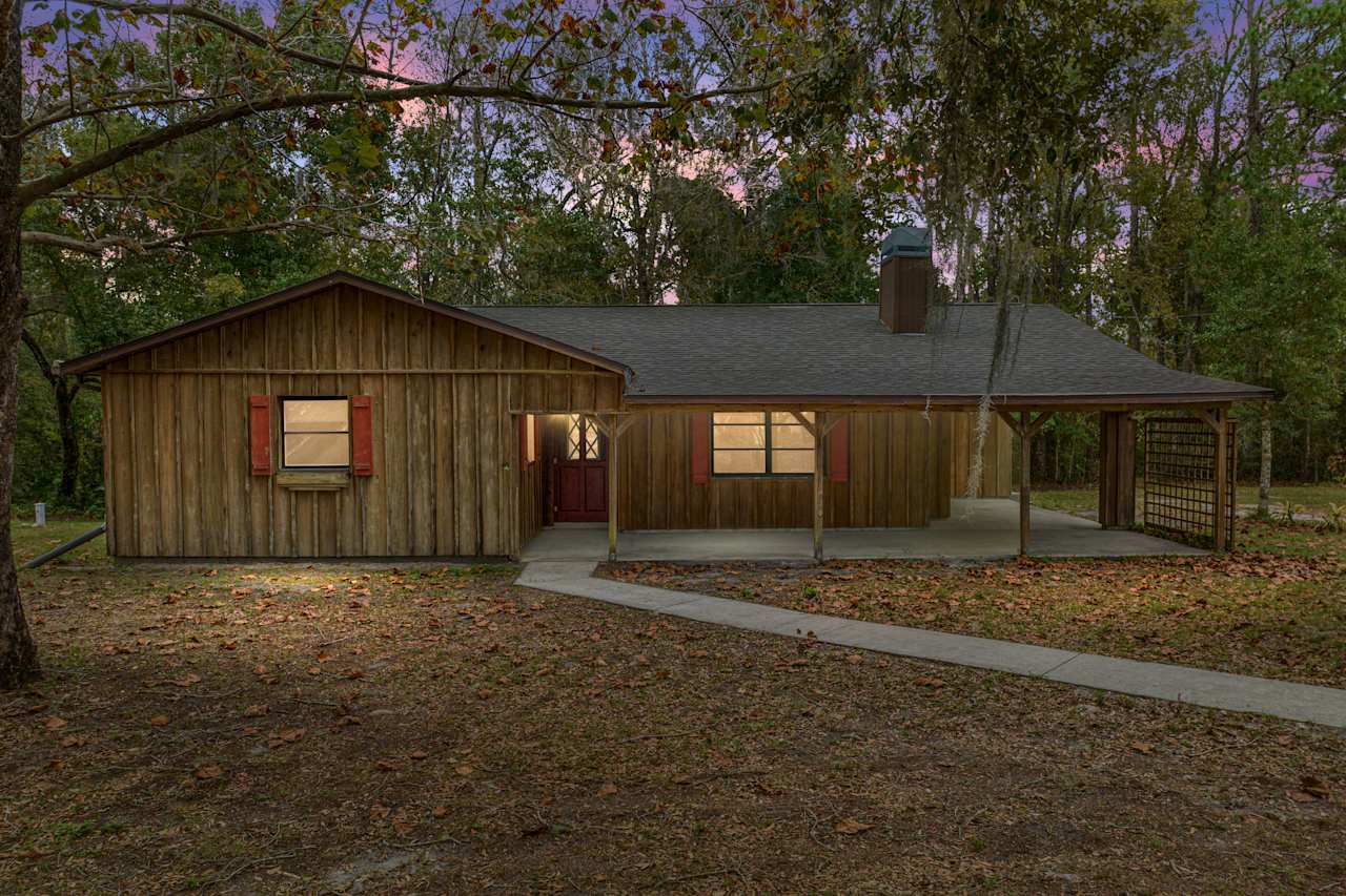 22154 POWELL ROAD King & Associates Real Estate