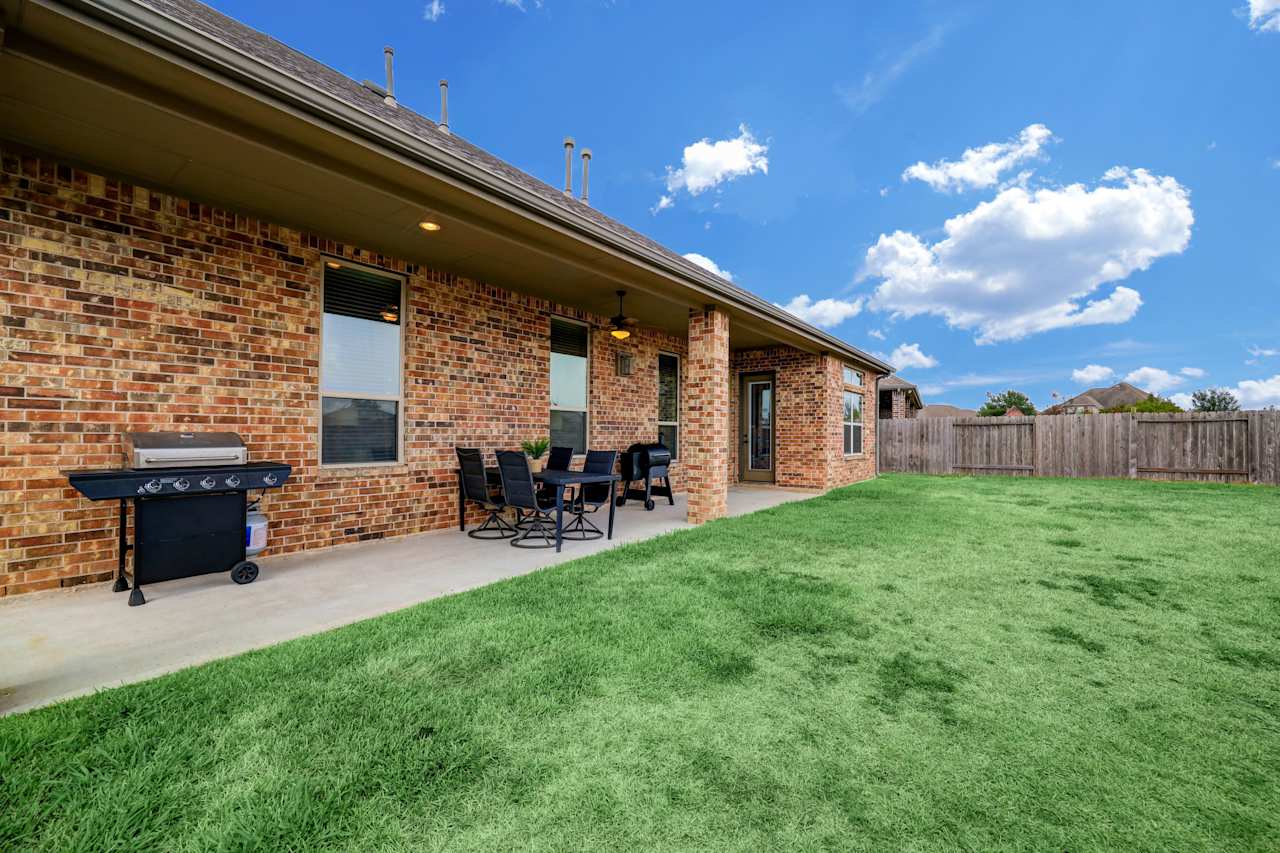 1.5 Story Home in Walnut Creek Jenny Becker Kiecke Becker Real