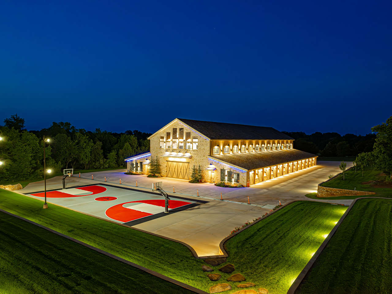 Discover Unmatched Luxury and Versatility at 36 Acres in Oklahoma City