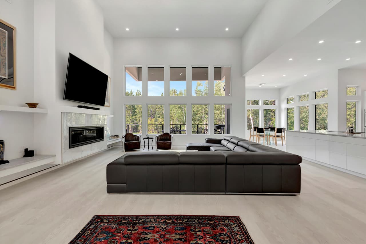 European Minimalism - Montana Luxury Real Estate