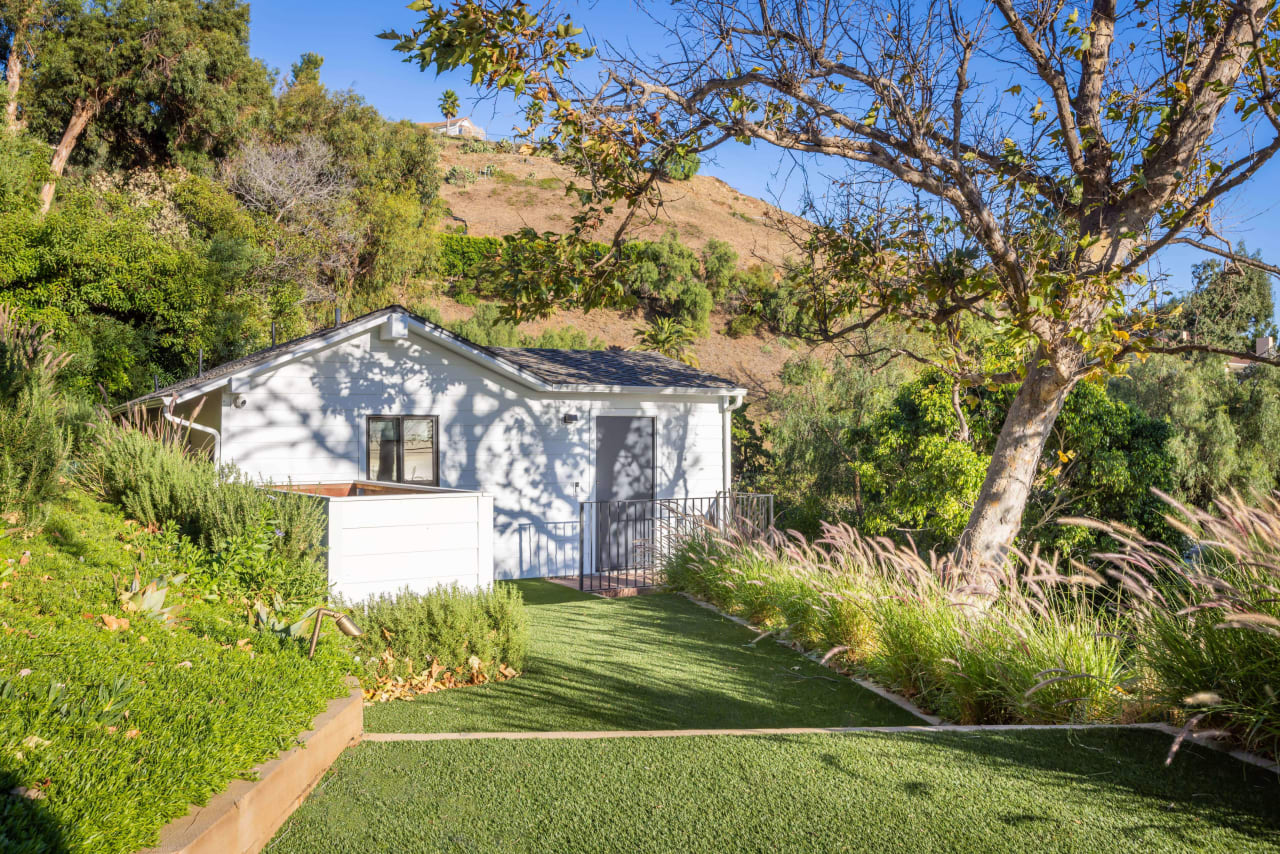 Malibu Hideaway w Ocean View, Hot Tub & Fire Pit