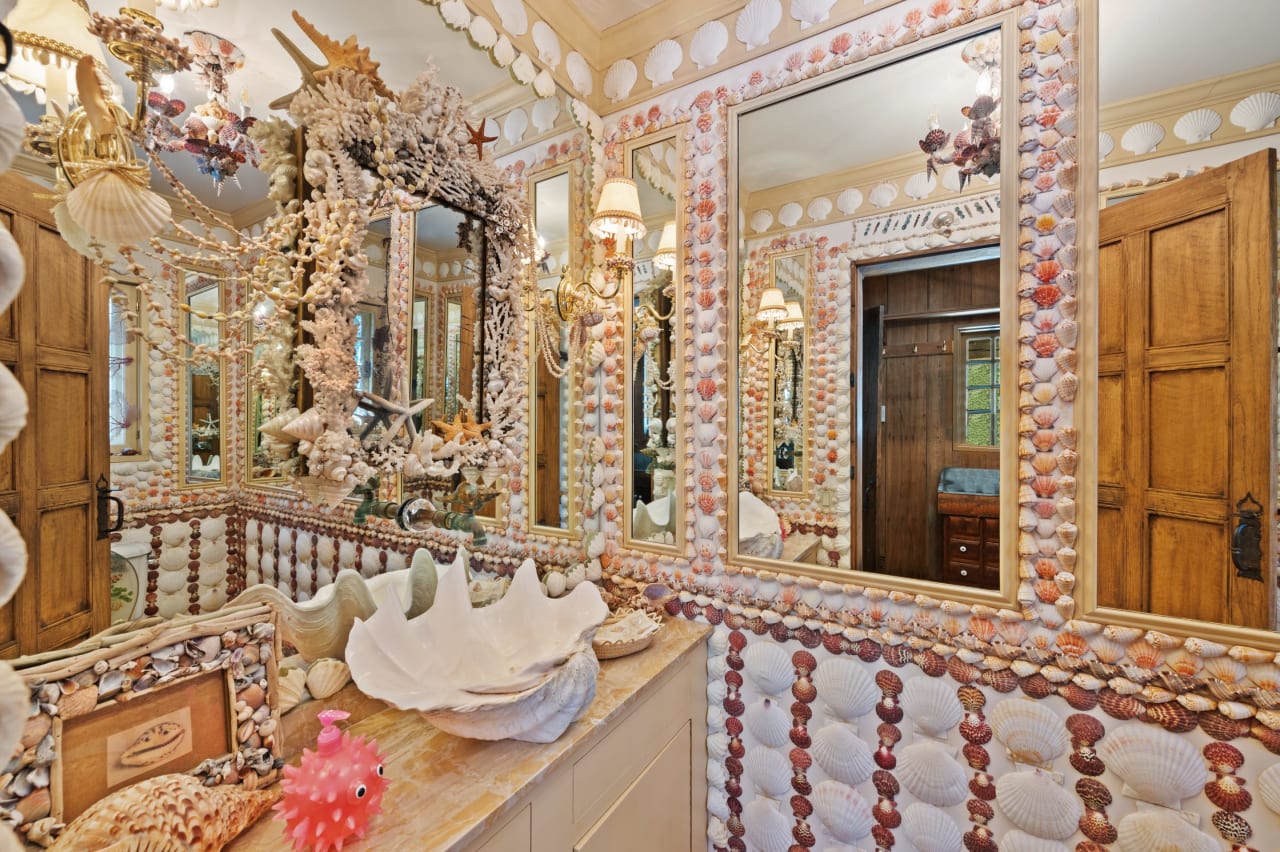 259 Hook Road Bedford, NY 10506 3 Beds, 6.5 Baths