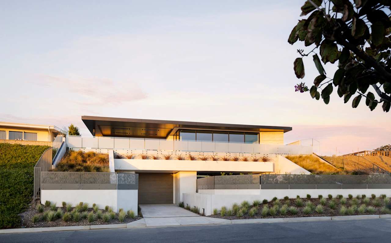 The Cameo Shores Neighborhood of Corona del Mar VALIA Properties