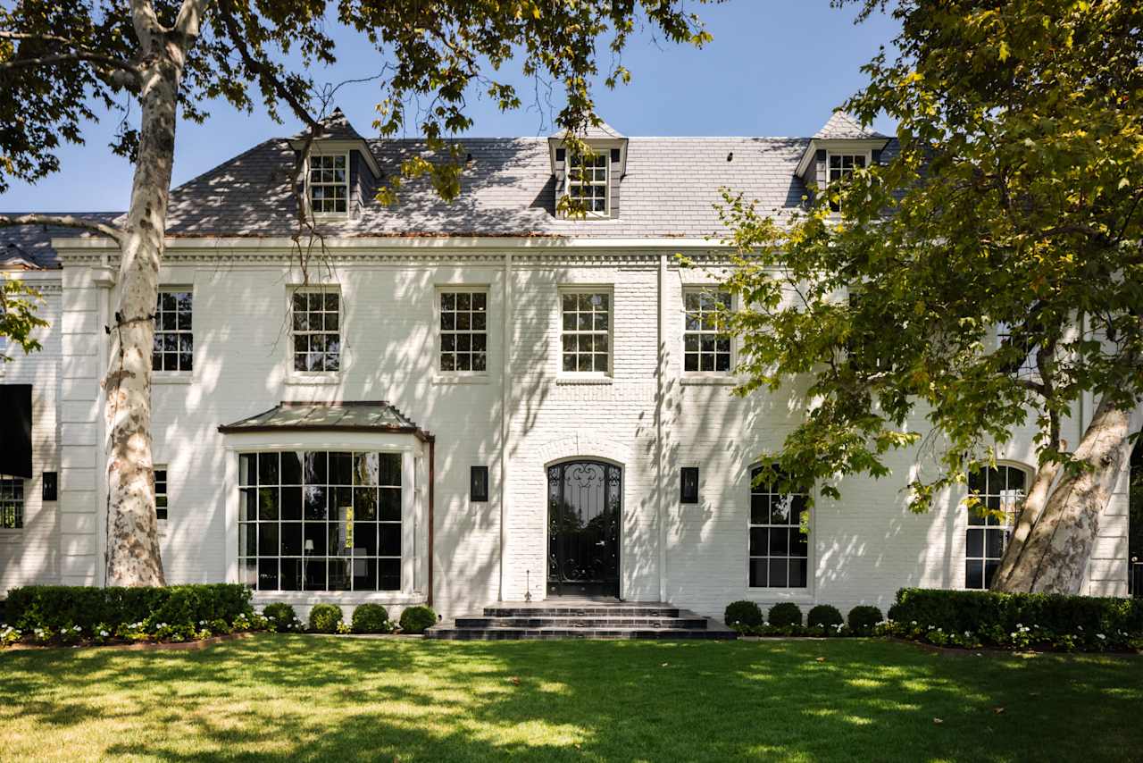 Drew Fenton Luxury Real Estate Agent in Beverly Hills