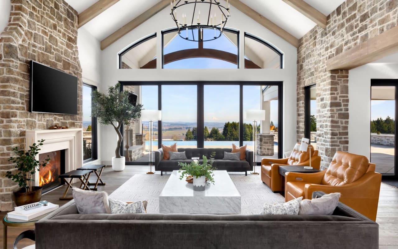 A Complete Guide to Staging Your Luxury Home