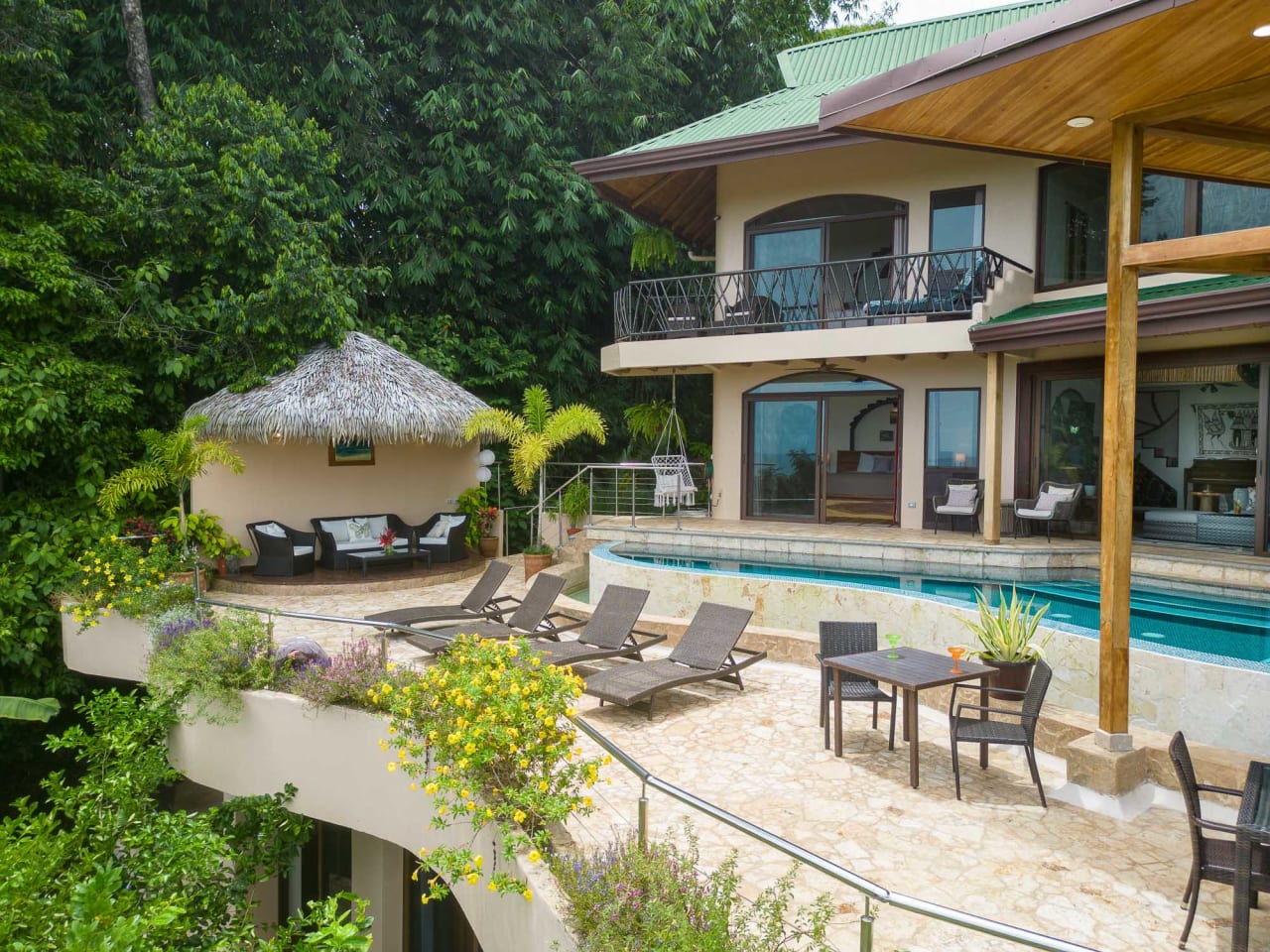 VILLA TUCAN TANGO: TROPICAL LUXURY HOME IN GATED COMMUNITY ABOVE DOMINICALITO