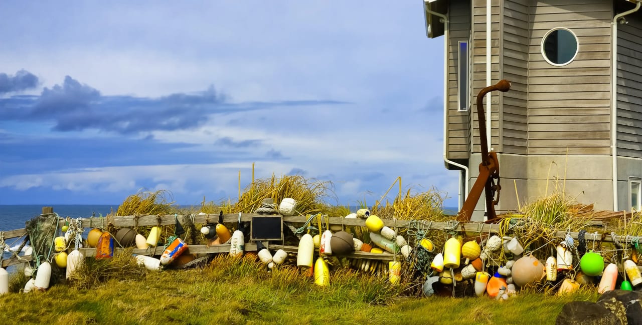 House overlooking the ocaen at Rockaway Beach with bouy collection