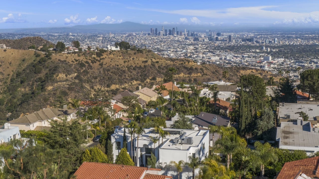 2389 Hercules Dr Basya Gradon