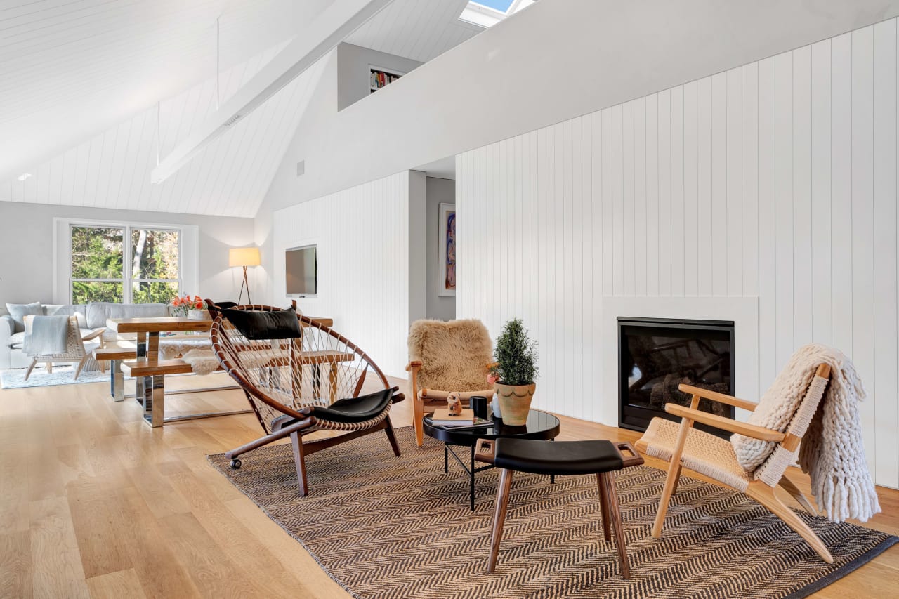 Recently Renovated Sag Harbor Beach House Mala Sander + Team