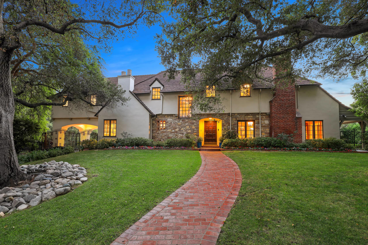 3903 Alta Vista Drive Haynes Group