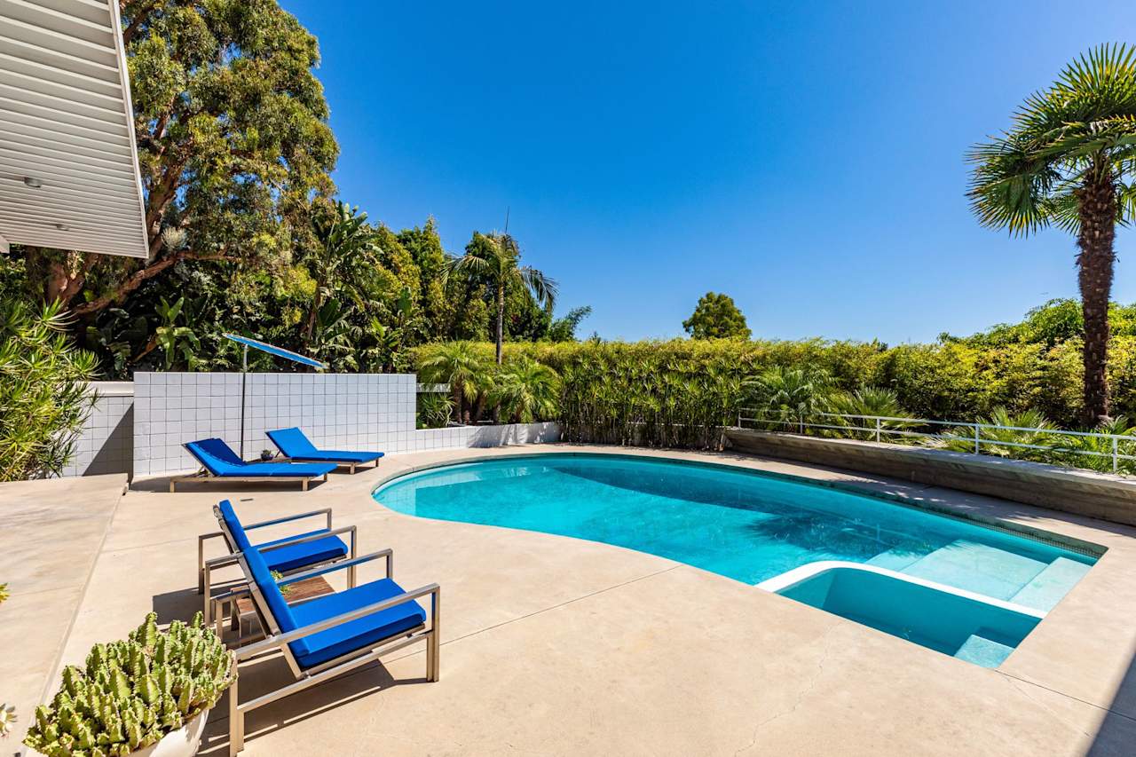 The Steel House :: Neil A. Johnson, AIA