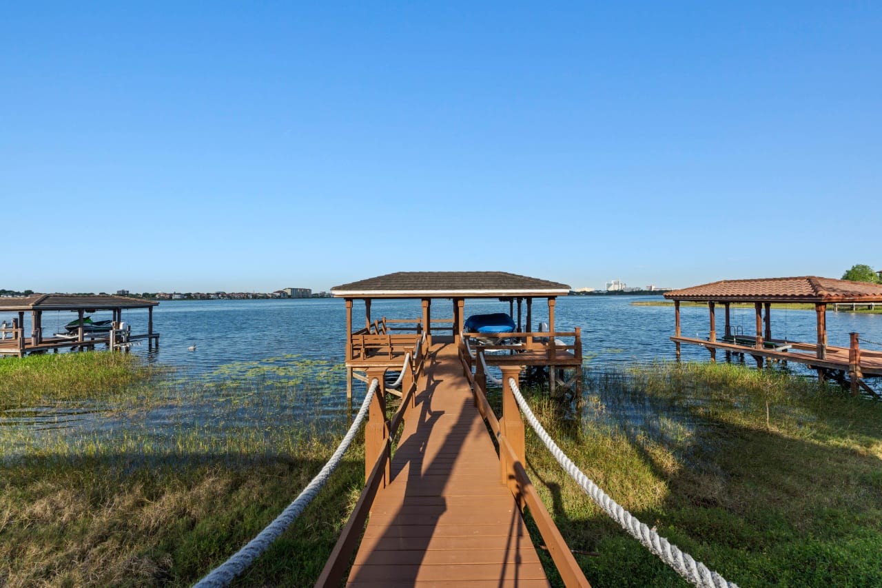 Dr Phillips Lakefront Luxury Pool Home