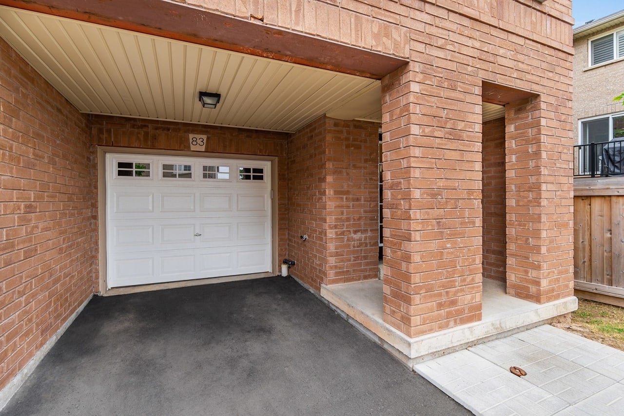 2280 BARONWOOD Drive Unit# 83