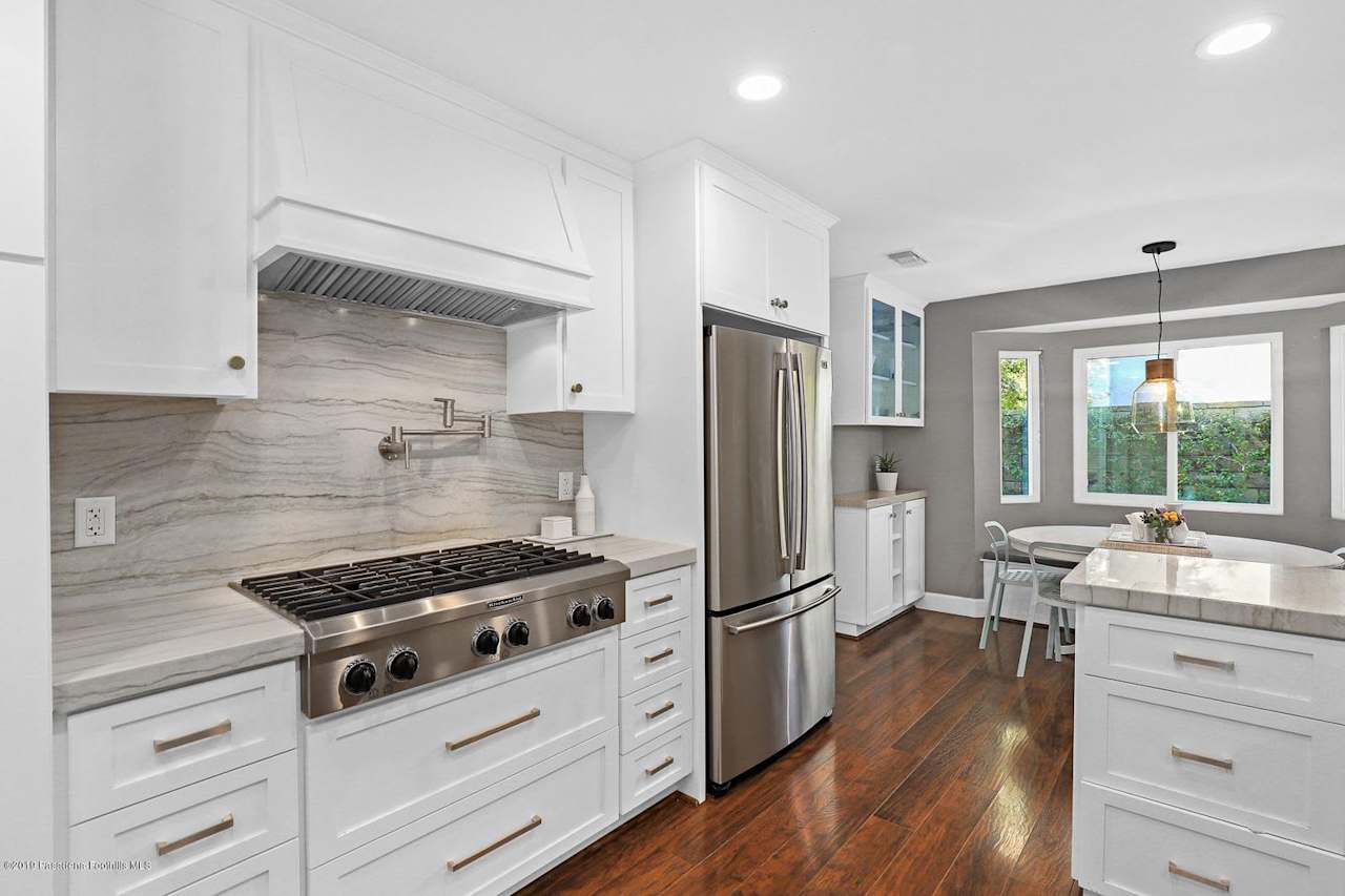 2412 San Fernando Ct