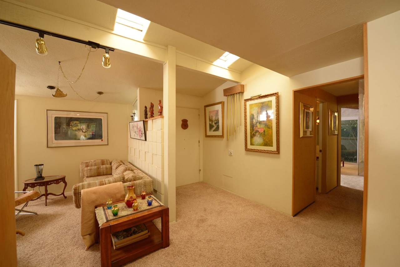 8768 QUAKERTOWN Avenue