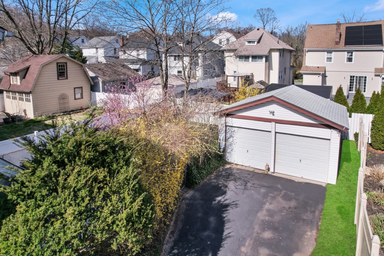 37 Cypress St, Millburn, NJ 07078