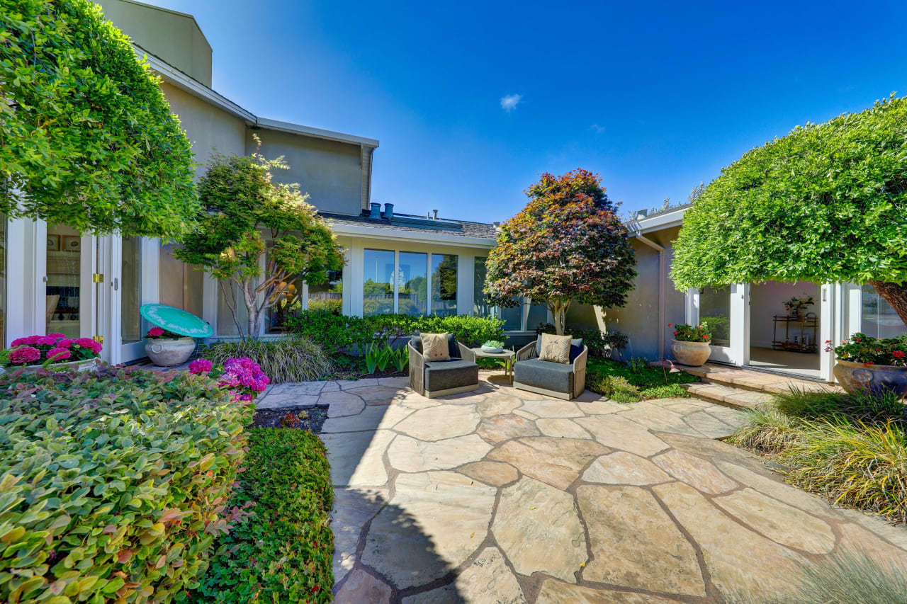 48 Lagoon Road Belvedere, CA 94920 5 Beds, 4 Baths Shana RohdeLynch