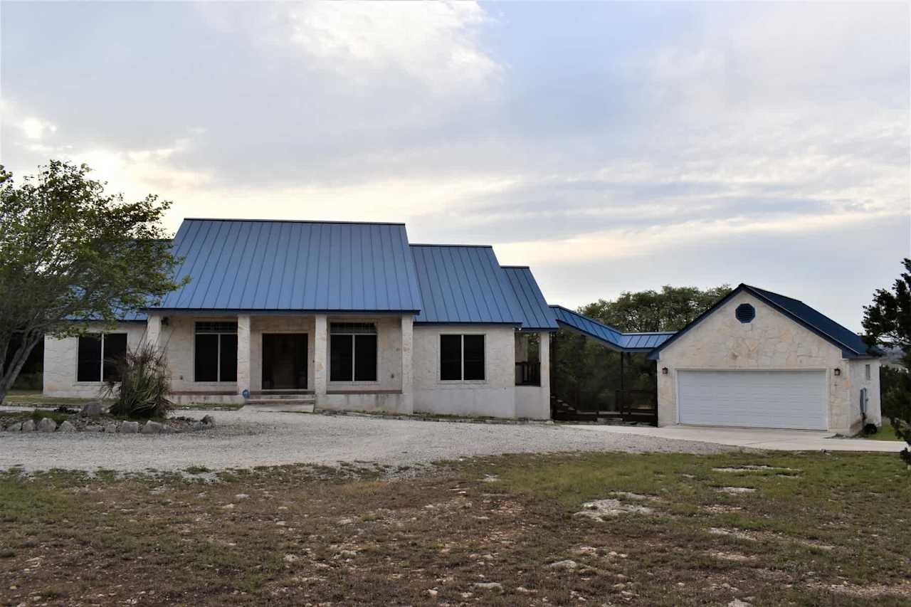 201 Cave Springs