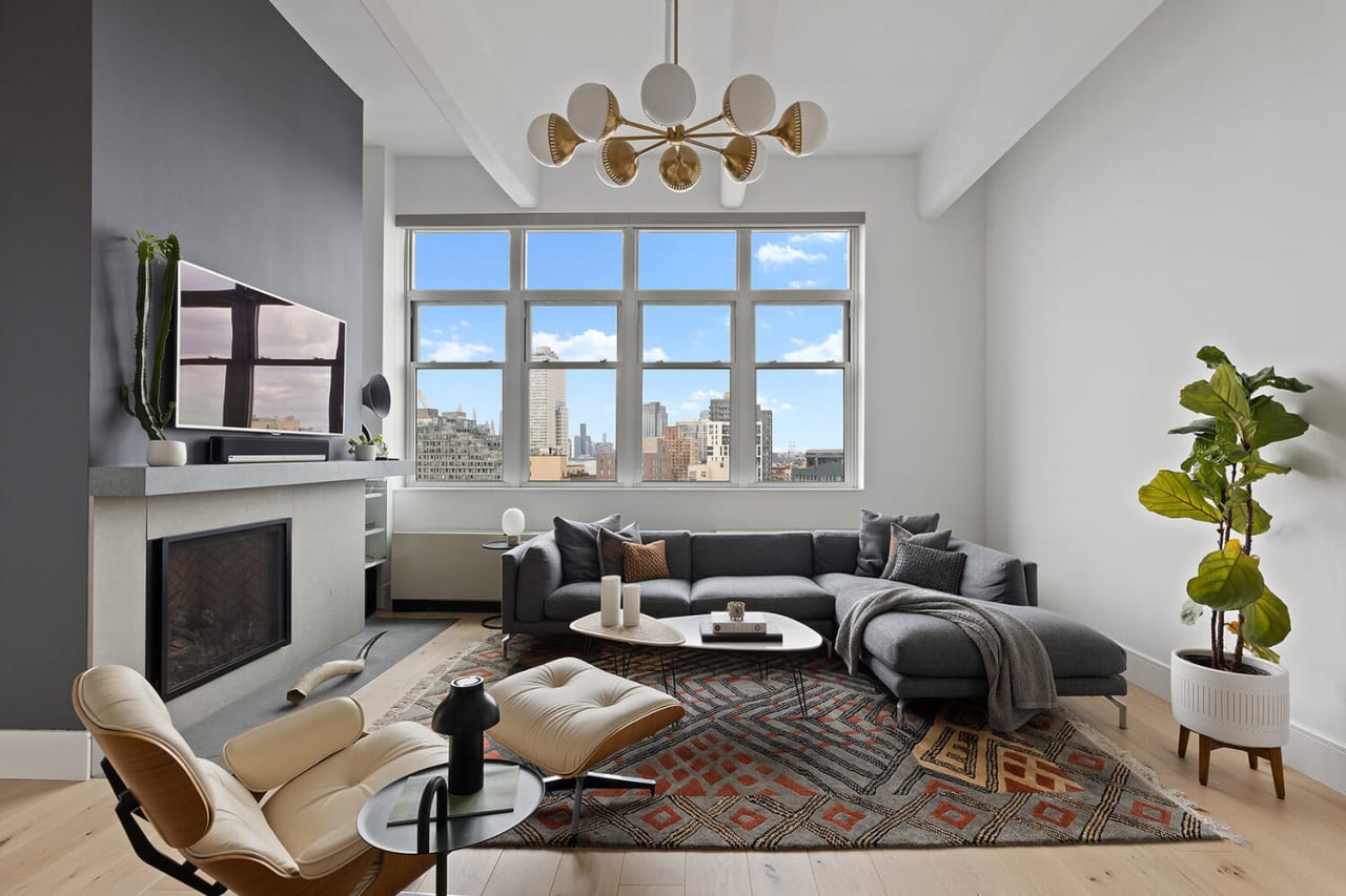 60 Broadway, #9J