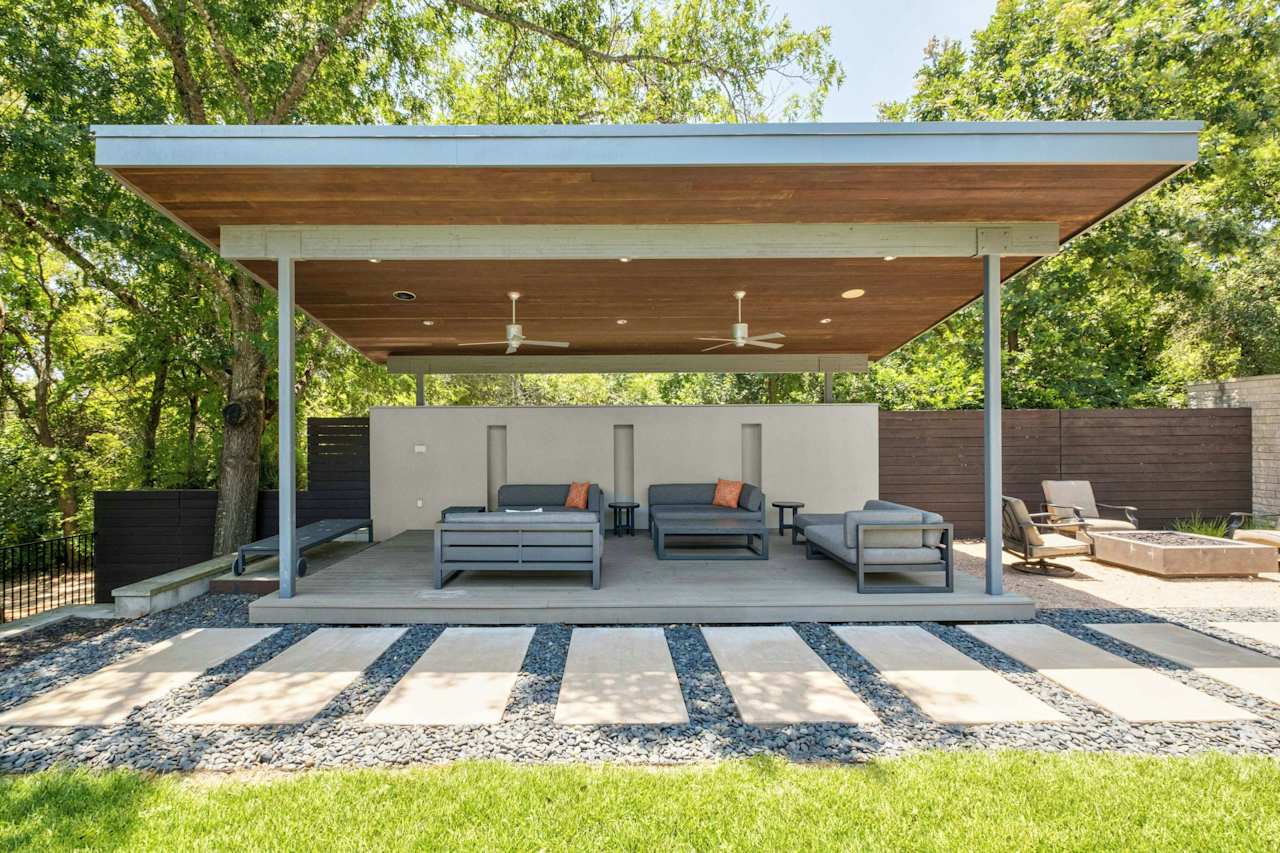 16 Sundown Parkway Modern Masterpiece in Central Westlake