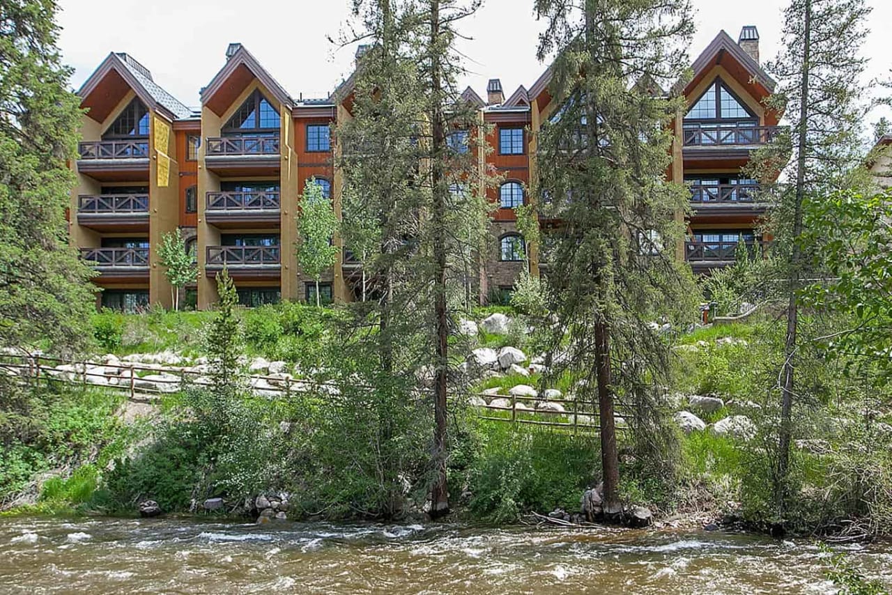 Vail Mountain View Residence on Gore Creek Unit 302 