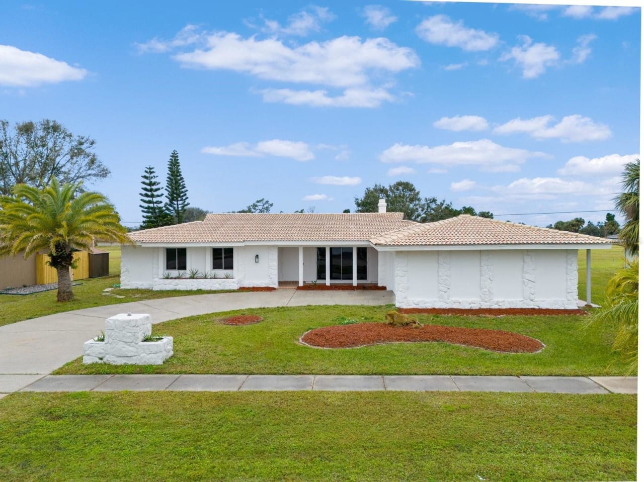 JUST SOLD - 2475 BEACON DR, PORT CHARLOTTE, FL 33952